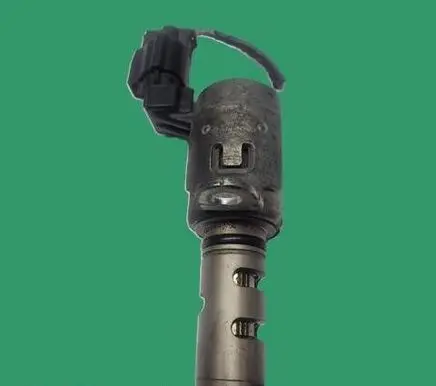 Ford Focus Camshaft vanos timing valve 4M5G6L713AE