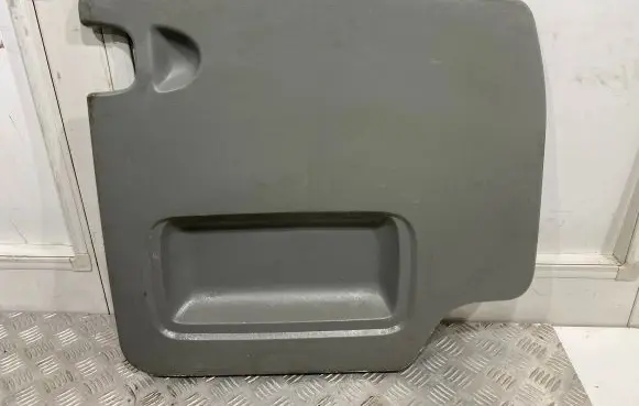 Renault Trafic II (X83) Rear door card panel trim 7700313085 91165828 N29193