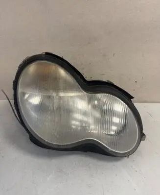 Mercedes-Benz C W203 Headlight/headlamp A2038200261