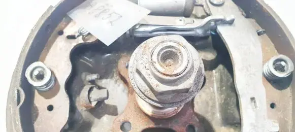 Renault Clio IV Stub axle 