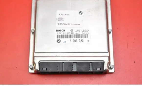BMW 5 E39 Engine control unit/module ECU 7790220