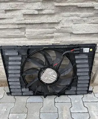 Porsche Panamera (971) Electric radiator cooling fan