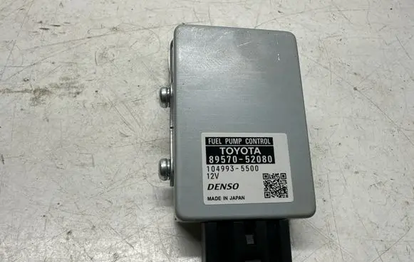 Toyota Yaris XP210 Fuel injection pump control unit/module 8957052080