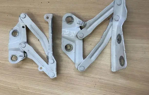 Ford Transit Engine bonnet/hood hinges KK3116800AB KK3116801AB