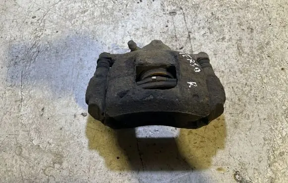 Toyota Verso Front brake caliper