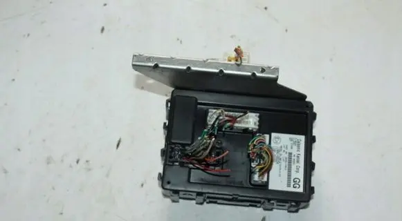 Nissan Micra Wing mirror control module 23751JK00B