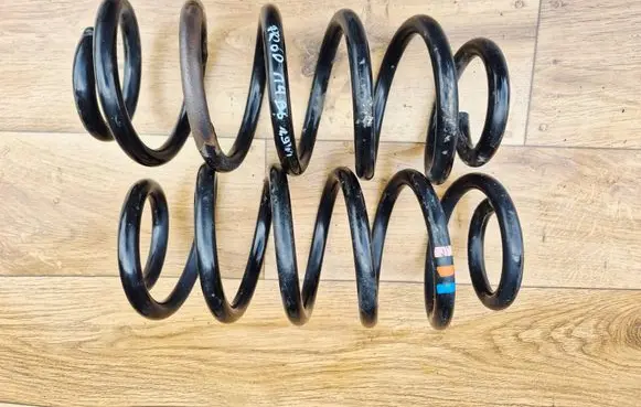 Audi A4 S4 B5 8D Front coil spring 