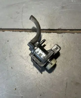 Audi A4 S4 B6 8E 8H Turbo solenoid valve 1J0906283