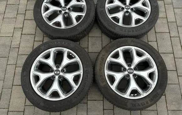 KIA Sorento R19 alloy rim 52910C5330
