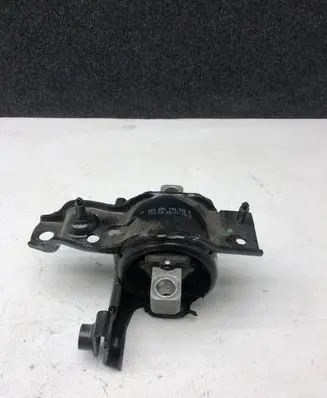 Audi A1 Engine mount bracket 6R0199555R