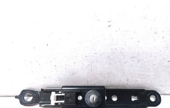 Toyota Avensis T270 Seat belt height adjuster F515001