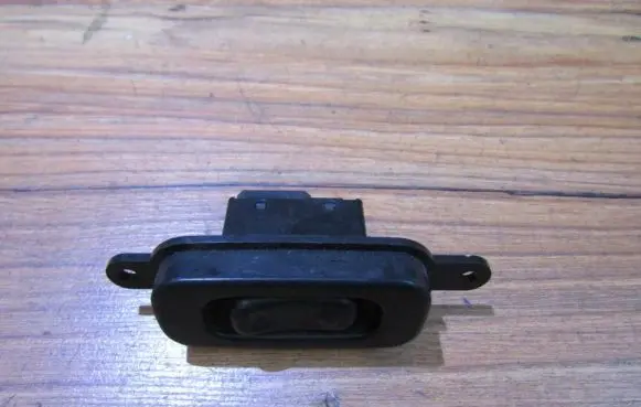 Mazda Xedos 6 Electric window control switch t0016637002