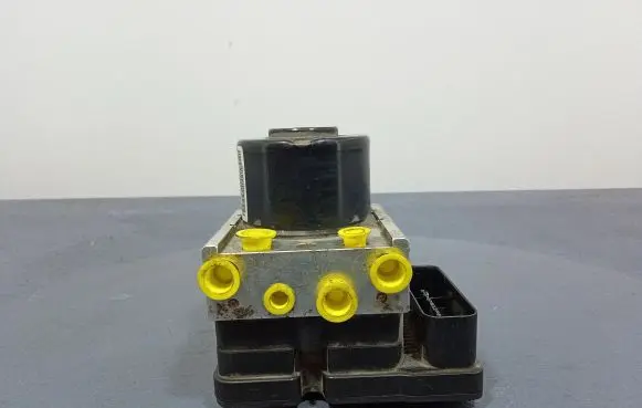 Mazda 3 I ABS Pump 3M51-2M110-GA