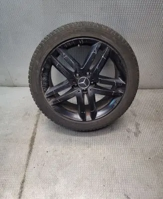 Mercedes-Benz V Class W447 R19 alloy rim A4474011500