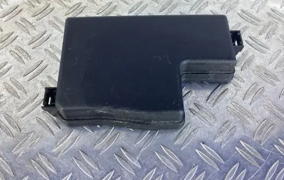 Lexus NX Fuse box cover 8266278030
