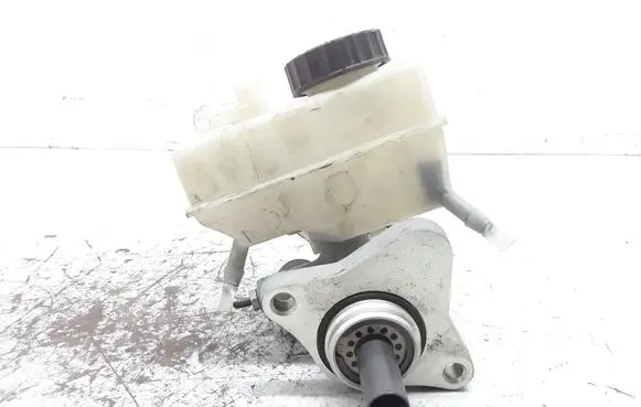 Mercedes-Benz C W203 Master brake cylinder A2034300002
