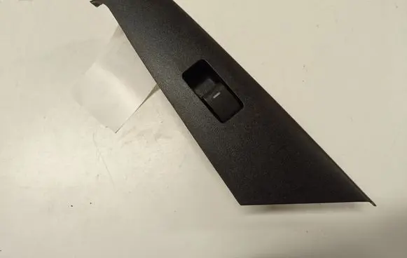 Mazda 3 II Electric window control switch BBP366380A BBM4685L6 K4057