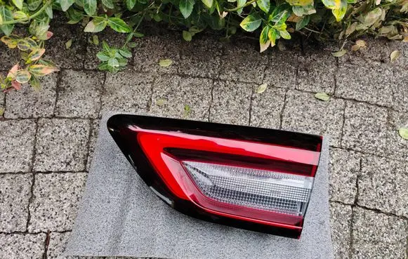 Ford Escape IV Tailgate rear/tail lights PJ6B13A602A
