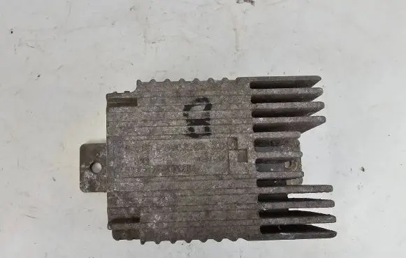 Mercedes-Benz A W168 Coolant fan relay A0275458032