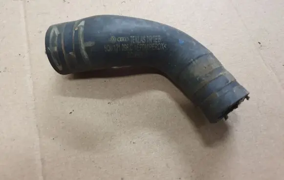 Audi A3 S3 8V Engine coolant pipe/hose 5Q0121096C