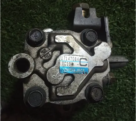 Nissan Patrol Y61 Power steering pump 07147084