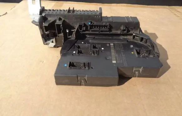 Mercedes-Benz E W212 SAM control unit A2129001306