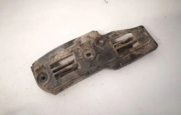 Volkswagen PASSAT B5.5 Front bumper mounting bracket 3B0807183E