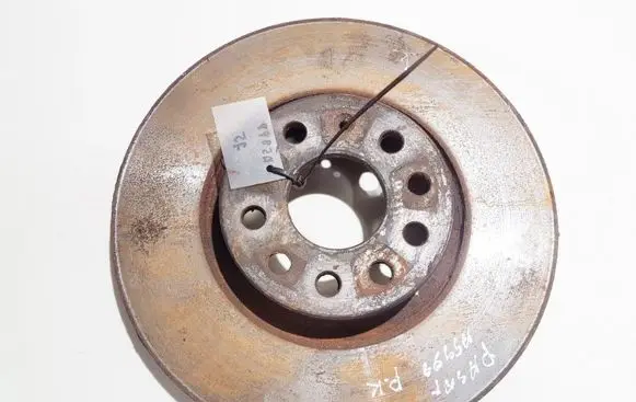Volkswagen PASSAT B6 Front brake disc ventiliuojamas