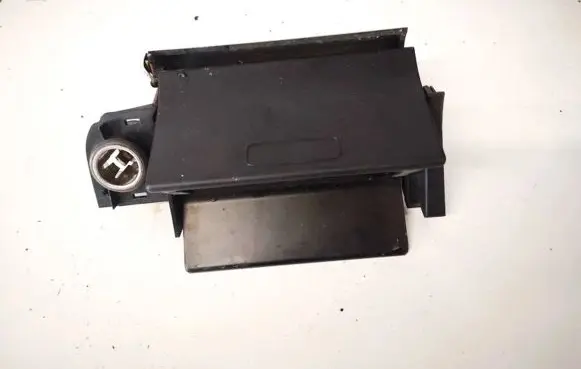 Opel Astra G Car ashtray 90561251 30821-0100
