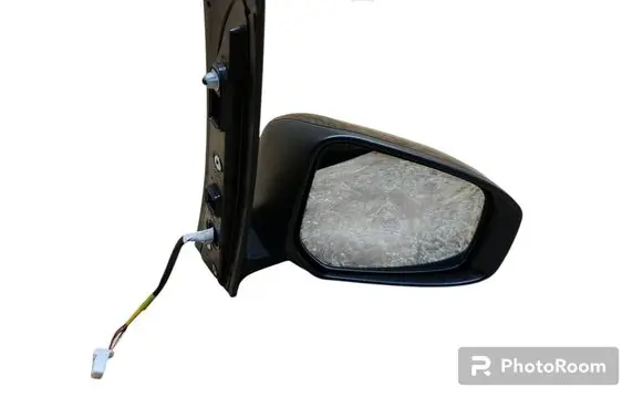Peugeot iOn Front door electric wing mirror 7632A667 E13027479 027479