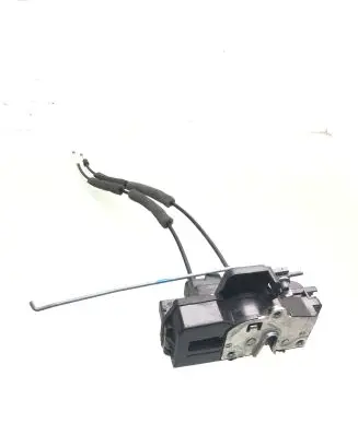Chevrolet Captiva Front door lock A081876