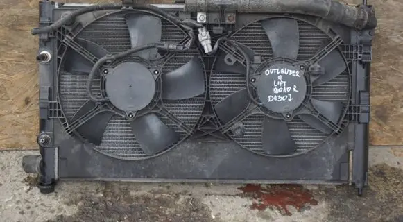 Mitsubishi Outlander Radiator set