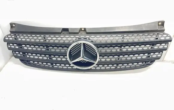 Mercedes-Benz Vito Viano W639 Front bumper upper radiator grill A6398800185