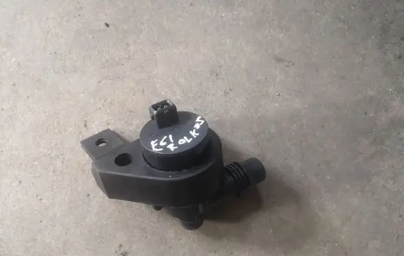 BMW 5 E60 E61 Electric auxiliary coolant/water pump 6922647