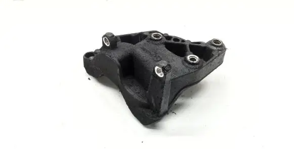 BMW X3 E83 A/C compressor mount bracket 7794614
