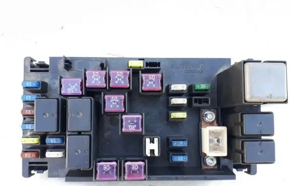 Subaru Outback Fuse module 82241AG070