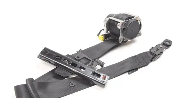 Volvo V40 Front seatbelt 31390453