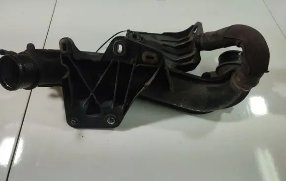 Audi A5 8T 8F Air intake hose/pipe