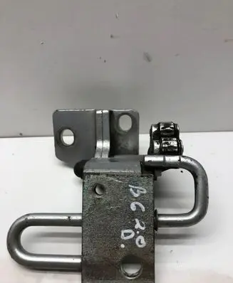 Volkswagen PASSAT B6 Rear door lower hinge
