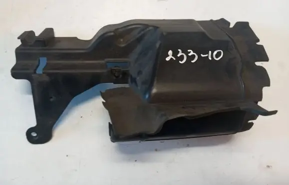 Volvo S60 Intercooler air channel guide 31353046
