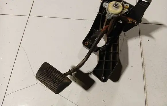 Brake pedal
