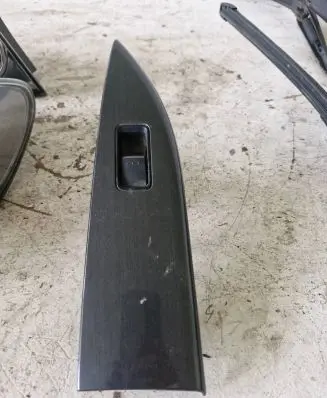 Mazda 6 Electric window control switch