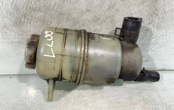 Mitsubishi L200 Power steering fluid tank/reservoir