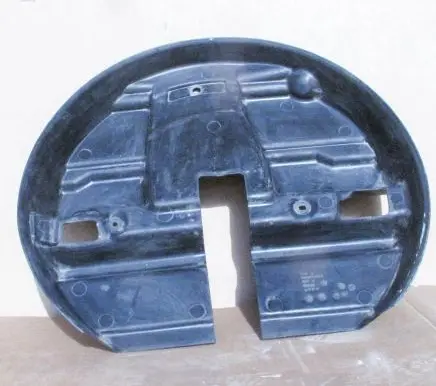 Dodge Caravan Spare wheel section trim 05109531AA