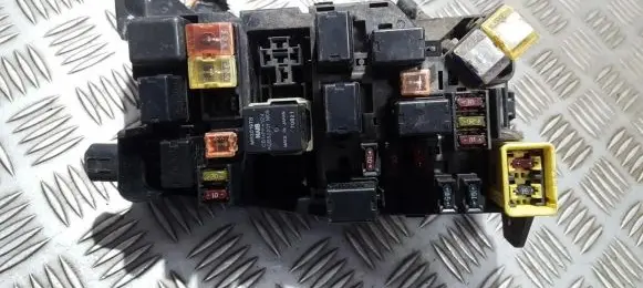 Mitsubishi Galant Fuse box set