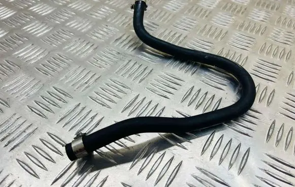 Subaru Forester SH Engine coolant pipe/hose