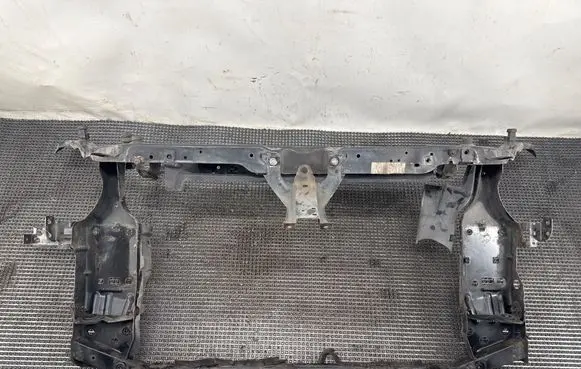 Nissan Qashqai Radiator support slam panel 62500JD200