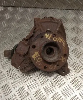 Renault Megane I Front wheel hub