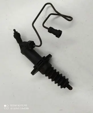 BMW 3 E90 E91 Clutch master cylinder 6785964