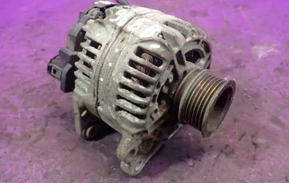 Skoda Octavia Mk2 (1Z) Generator/alternator 